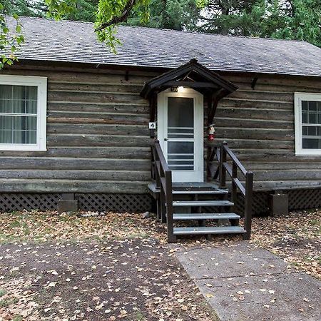 Motel Lake Mcdonald Уест Глейсиър Екстериор снимка