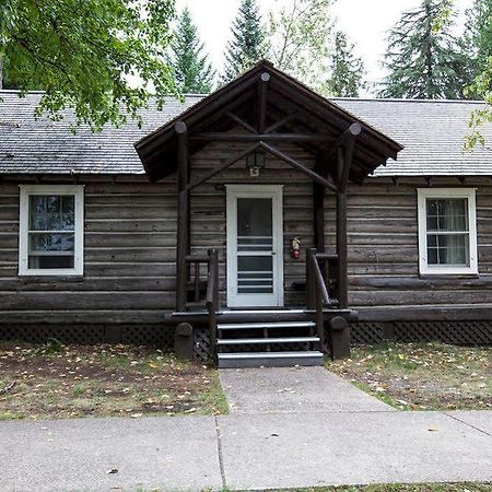 Motel Lake Mcdonald Уест Глейсиър Екстериор снимка