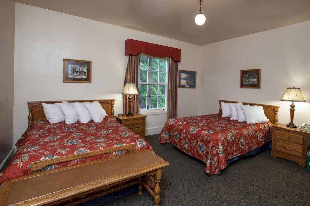 Motel Lake Mcdonald Уест Глейсиър Екстериор снимка